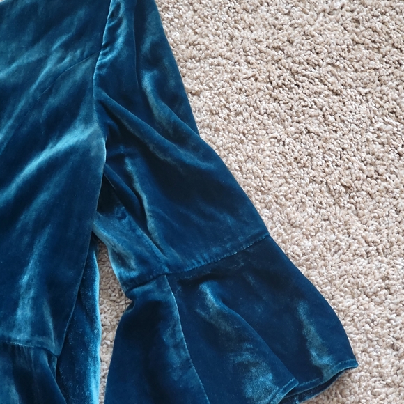 ♥️NWT♥️ BODEN WOMENS VELVET DRESS - Picture 4 of 13